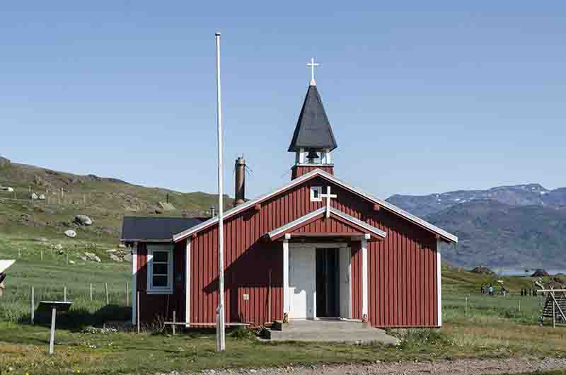 127 - Groenlandia - fiordo Tunulliarfik - Qassiarsuk - iglesia